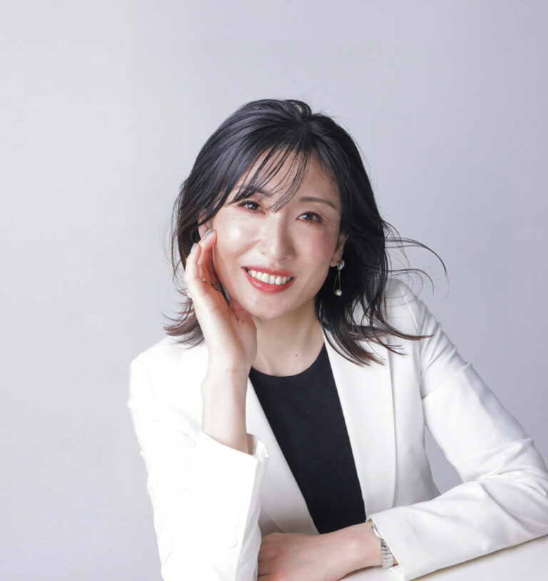 平川笑美 / Hirakawa Emi